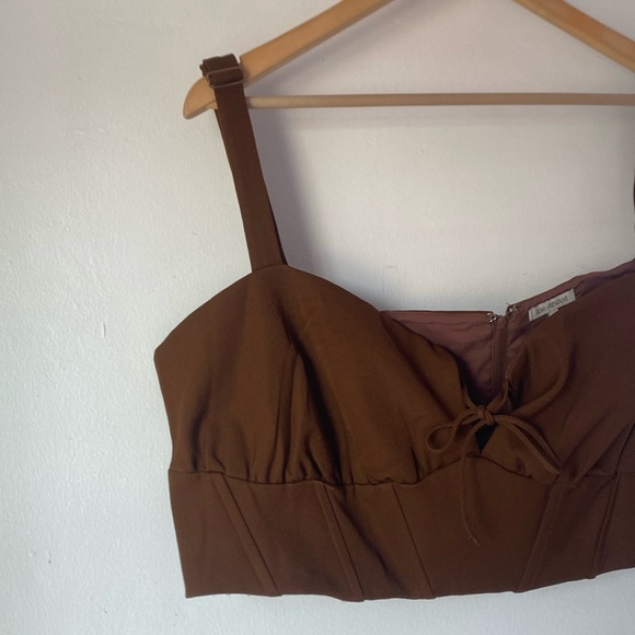 Remi x Revolve 1X Jodi Crop Top - Picture 8 of 12